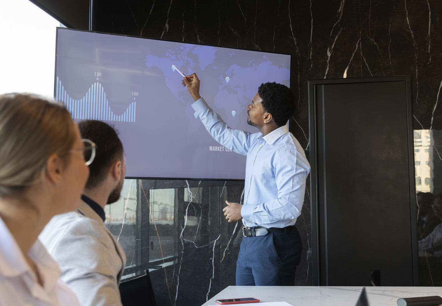 Πώς να κάνεις παρουσιάσεις από το iPhone ή το iPad σου